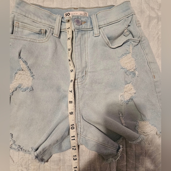 💜SO Super High Rise '90s Boyfriend Denim Shorts Blue Juniors' Size 1/ 25W🩷 - Picture 4 of 9